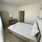 Guest house 